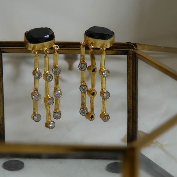 Limited edition brand new zara gold plated brass with raw stone earrings - Picture 2 of 3